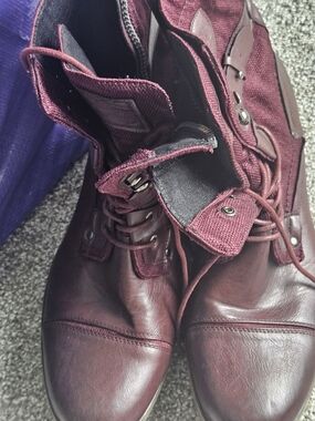 Men's Burgundy Lace-Up Leather Boots